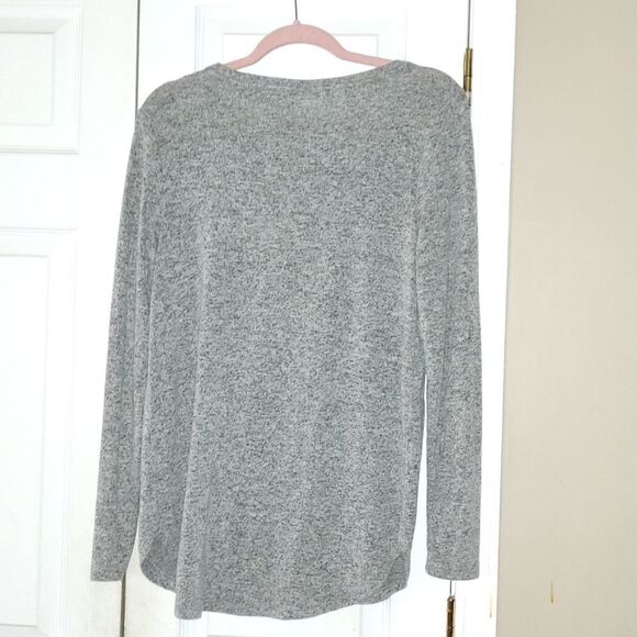 Old Navy gray soft light weight sweater shirt  Sz M - Picture 4 of 5